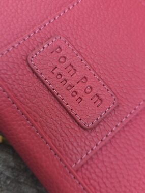 POM POM LONDON TEA ROSE Coral Zip-Around Women's Wallet - Sleek Coral Carry